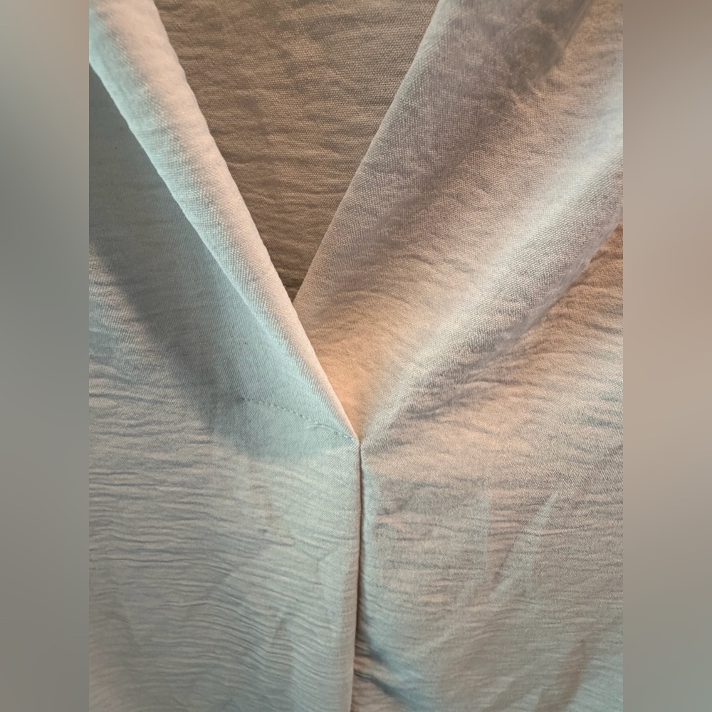 Calvin Klein White Deep V-Neck Sleeveless Draped Blouse Top 100% Polyester Large - Picture 3 of 9